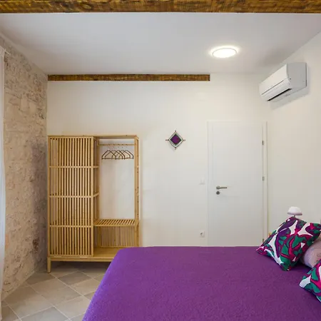 Violet Palace * Šibenik